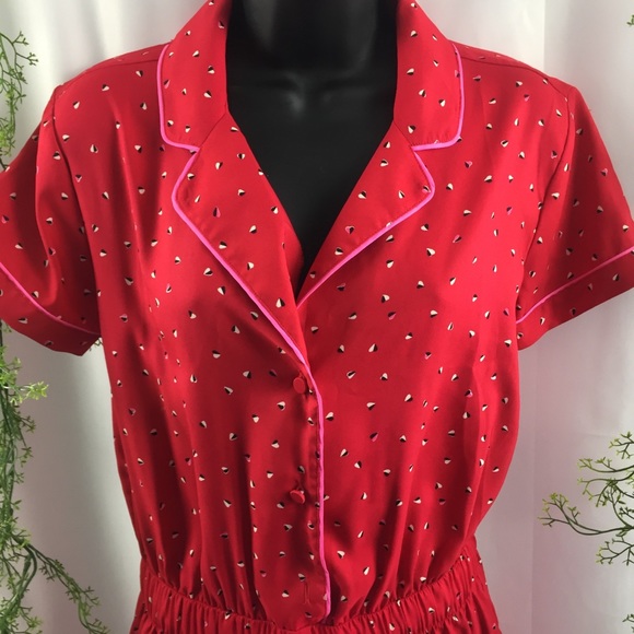 VICTORIA SECRET WOMEN'S RED PAJAMAS - Picture 2 of 7